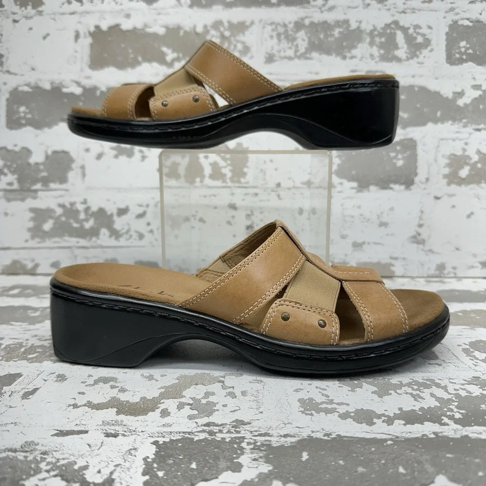 Clarks holiday sandals